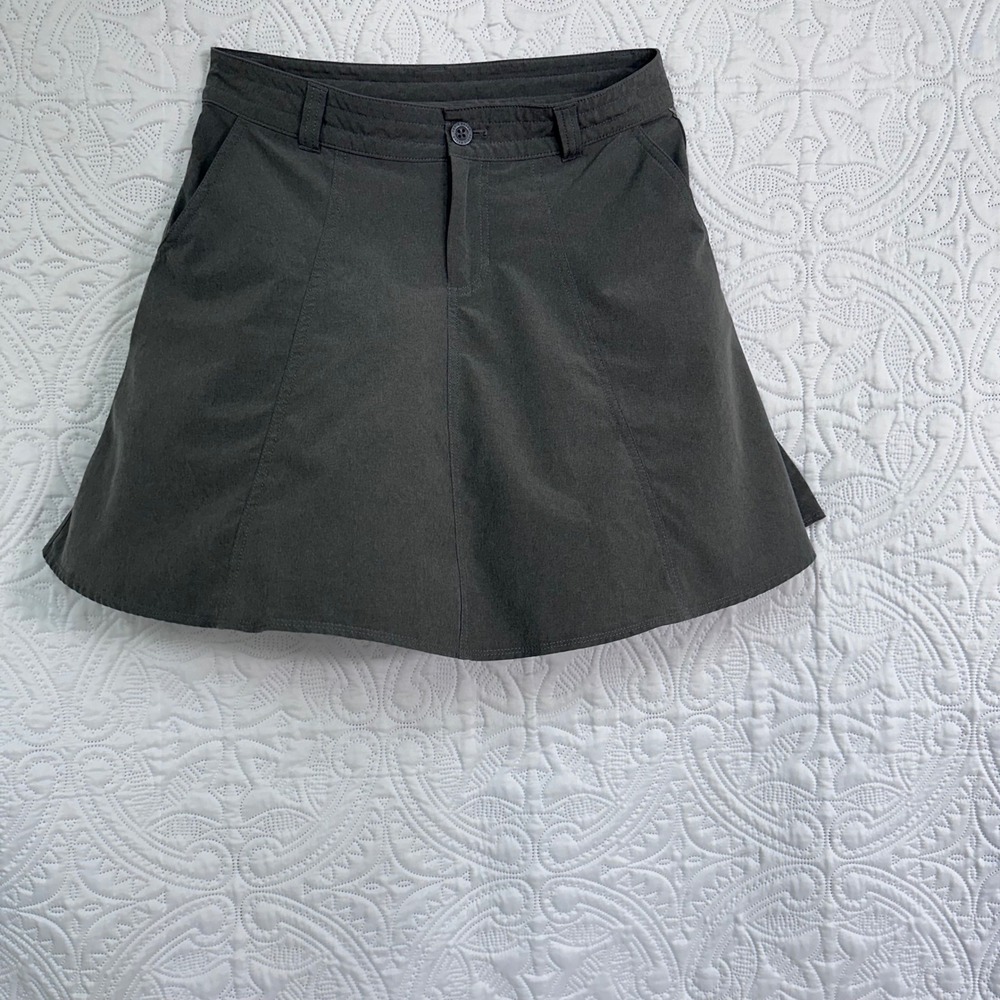 Eddie Bauer Travex Skort Womens 4 Gray Hiking Athletic Skirt Built-in Shorts